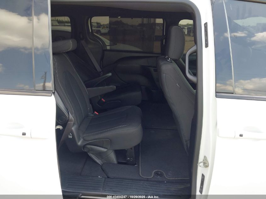 2021 Chrysler Pacifica Touring VIN: 2C4RC1FG7MR565253 Lot: 43484247