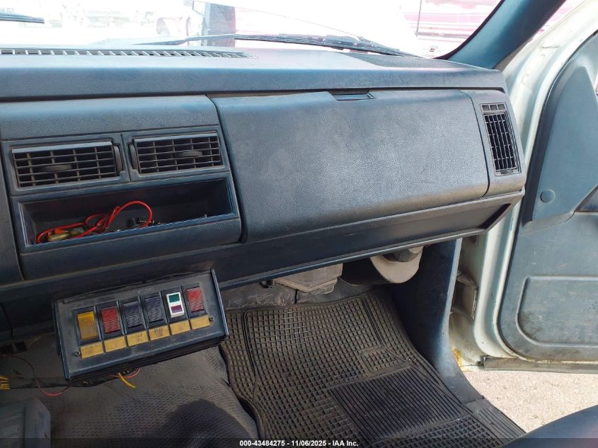 1992 GMC Sierra K3500 VIN: 1GDJK34K6NE533651 Lot: 43484275