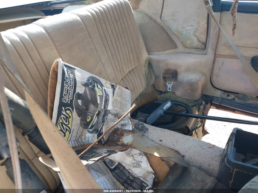 1982 Chevrolet Camaro Berlinetta VIN: 1G1AS8714CL102635 Lot: 43484281