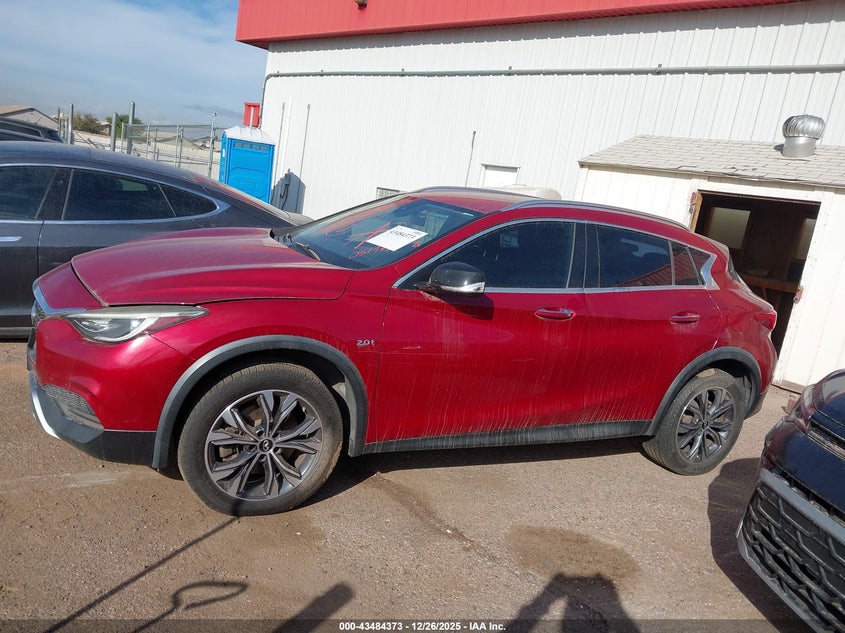 2018 Infiniti Qx30 Luxury VIN: SJKCH5CR7JA051923 Lot: 43484373