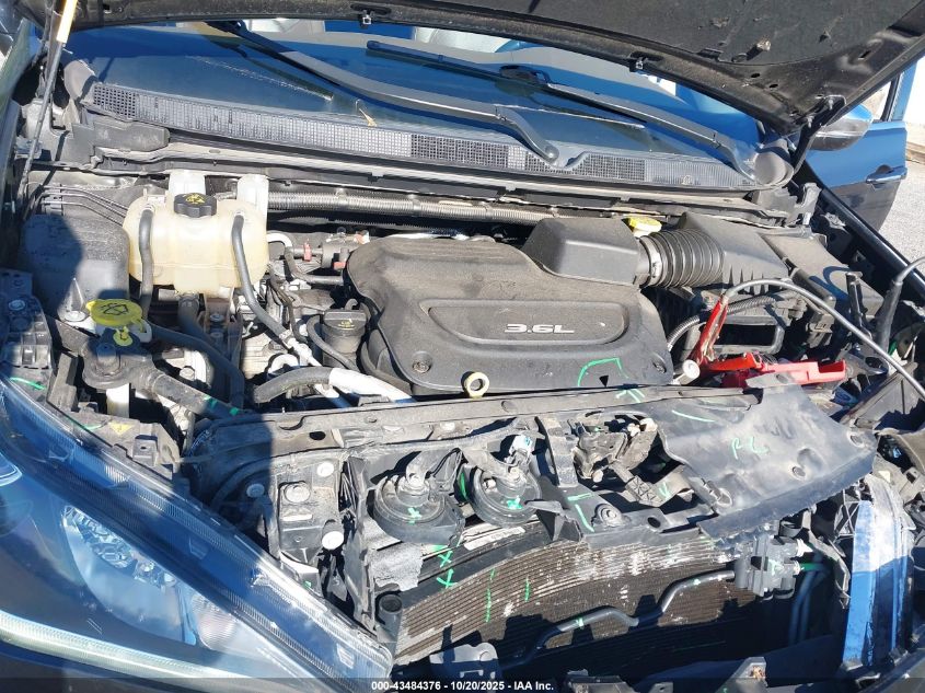 2018 Chrysler Pacifica Limited VIN: 2C4RC1GG5JR321465 Lot: 43484376