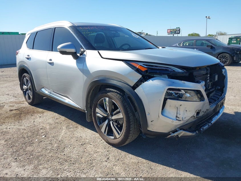 NISSAN ROGUE PLATINUM FWD