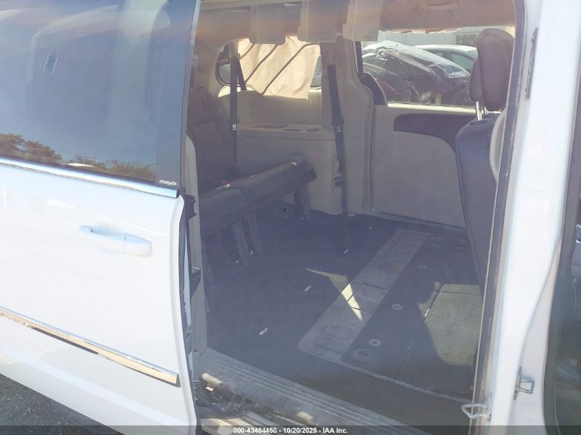 2014 Chrysler Town & Country Touring VIN: 2C4RC1BG3ER218767 Lot: 43484450