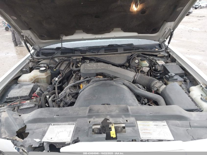 1995 Lincoln Town Car Cartier VIN: 1LNLM83W3SY688849 Lot: 43484546