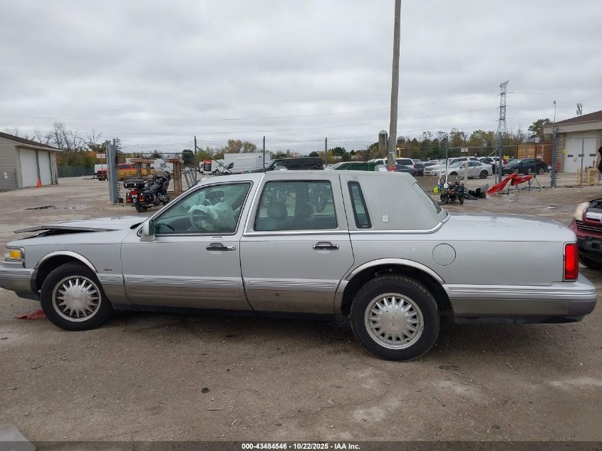 1995 Lincoln Town Car Cartier VIN: 1LNLM83W3SY688849 Lot: 43484546