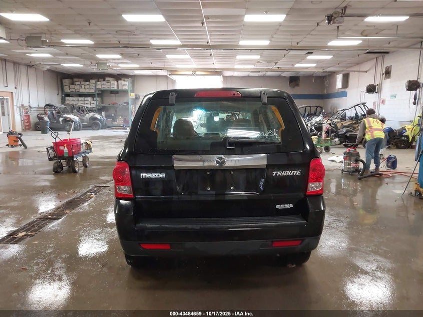 2008 Mazda Tribute I Sport VIN: 4F2CZ92Z18KM20692 Lot: 43484659