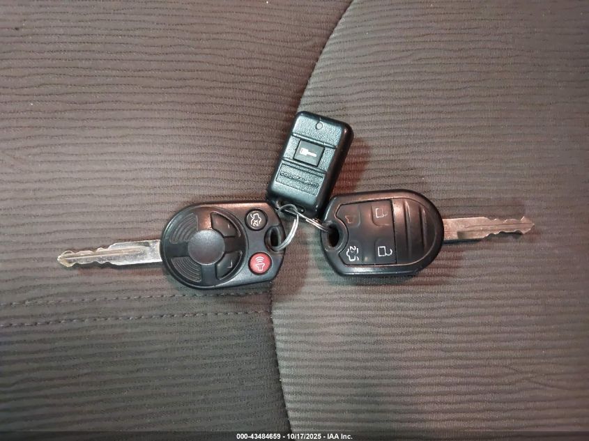 2008 Mazda Tribute I Sport VIN: 4F2CZ92Z18KM20692 Lot: 43484659