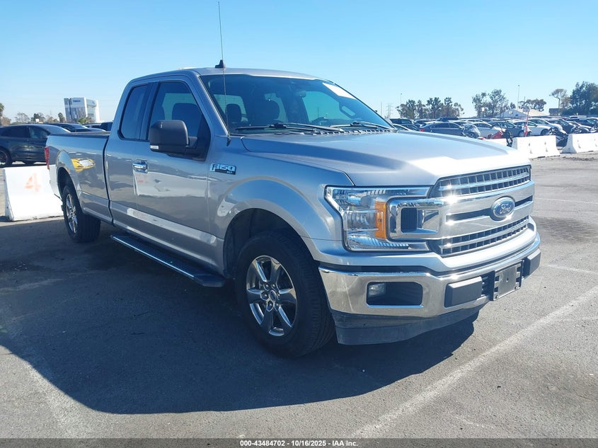FORD F-150 XLT