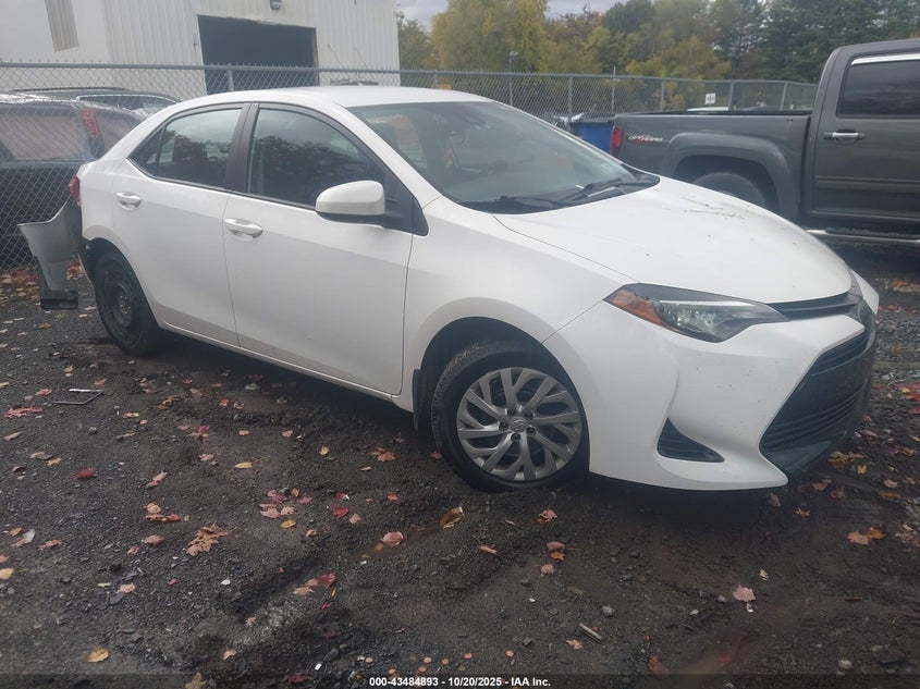 2019 TOYOTA COROLLA LE - 2T1BURHE2KC154039