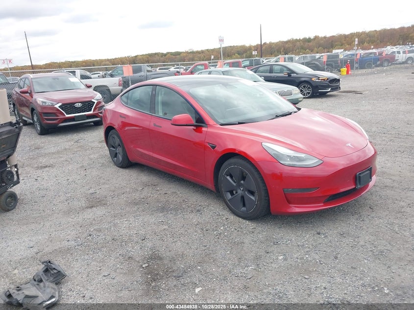 TESLA MODEL 3 REAR-WHEEL DRIVE
