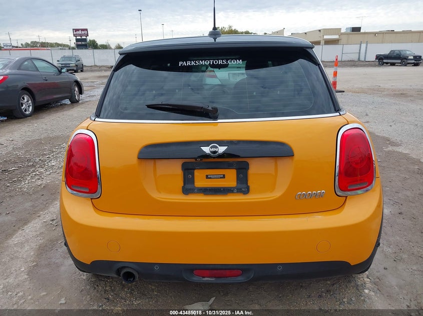 2016 Mini Hardtop Cooper VIN: WMWXP5C52G3B15061 Lot: 43485018