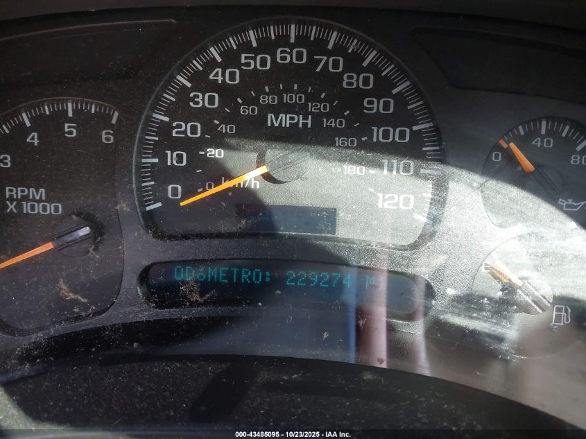 2005 GMC Yukon Slt VIN: 1GKEK13T35R275493 Lot: 43485095