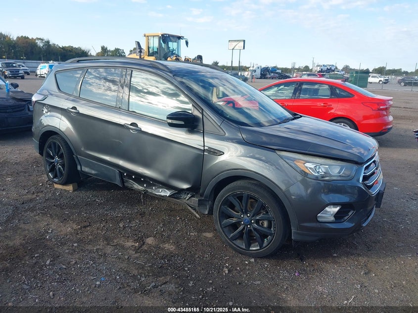 FORD ESCAPE TITANIUM
