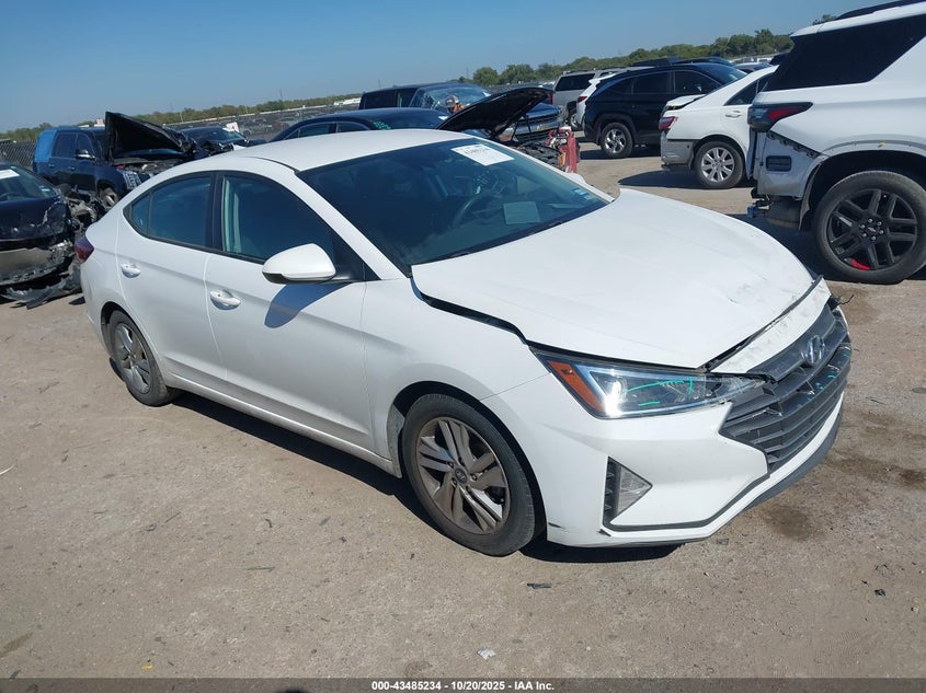 HYUNDAI ELANTRA SEL