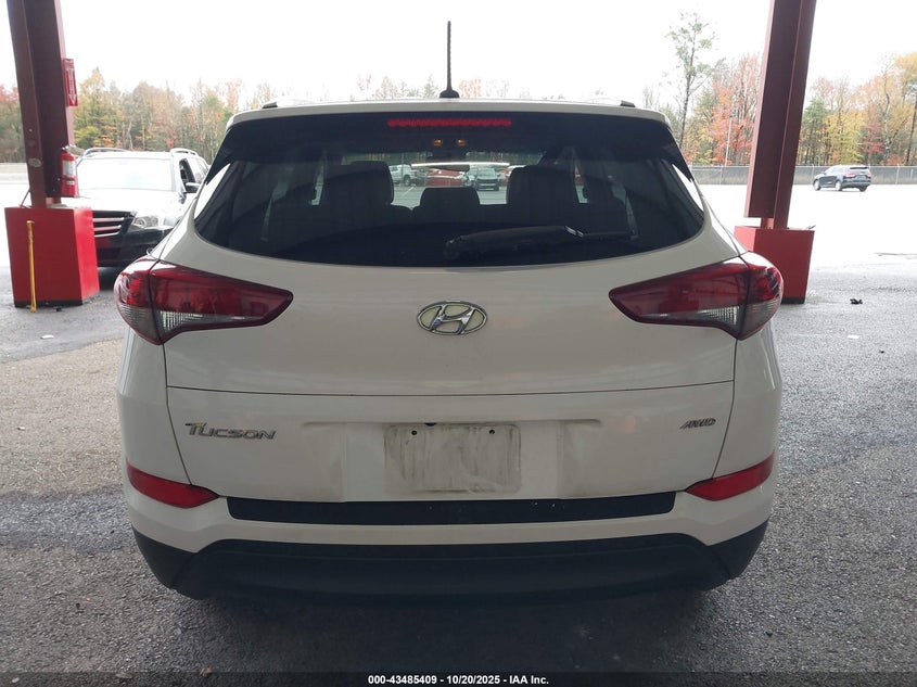 2017 HYUNDAI TUCSON SE KM8J3CA46HU266668