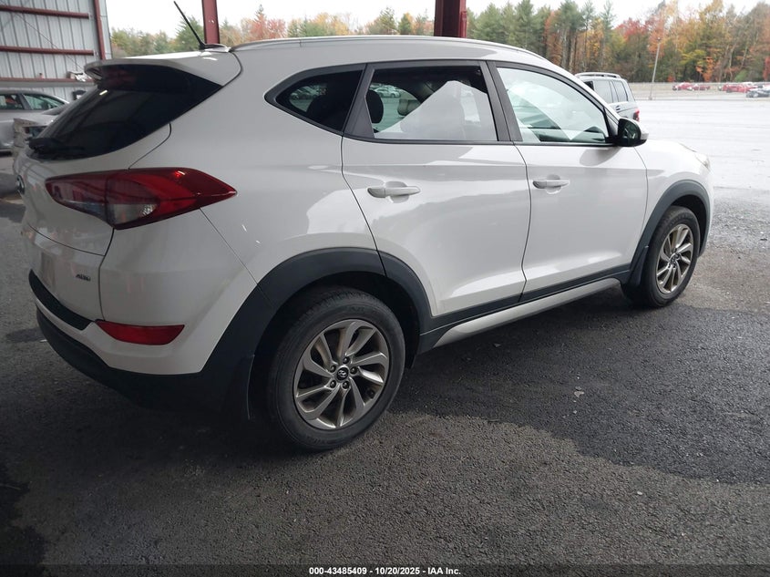 2017 HYUNDAI TUCSON SE KM8J3CA46HU266668