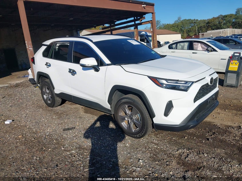 TOYOTA RAV4 XLE