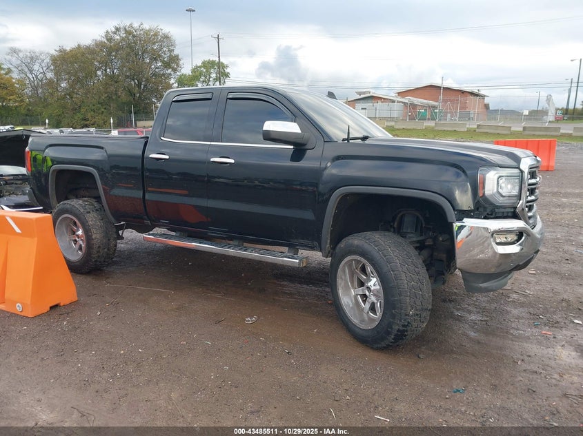GMC SIERRA 1500 SLT