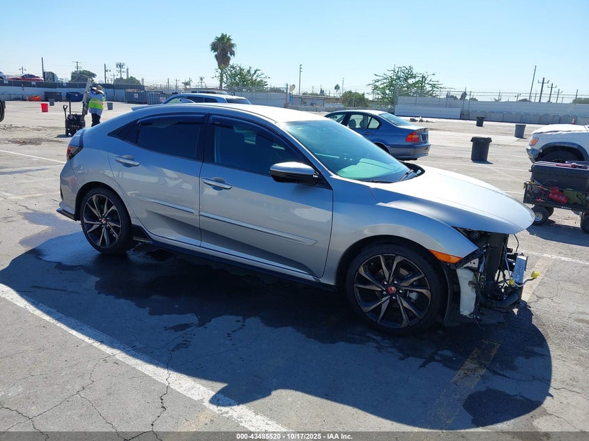 2018 HONDA CIVIC SPORT - SHHFK7H47JU400501