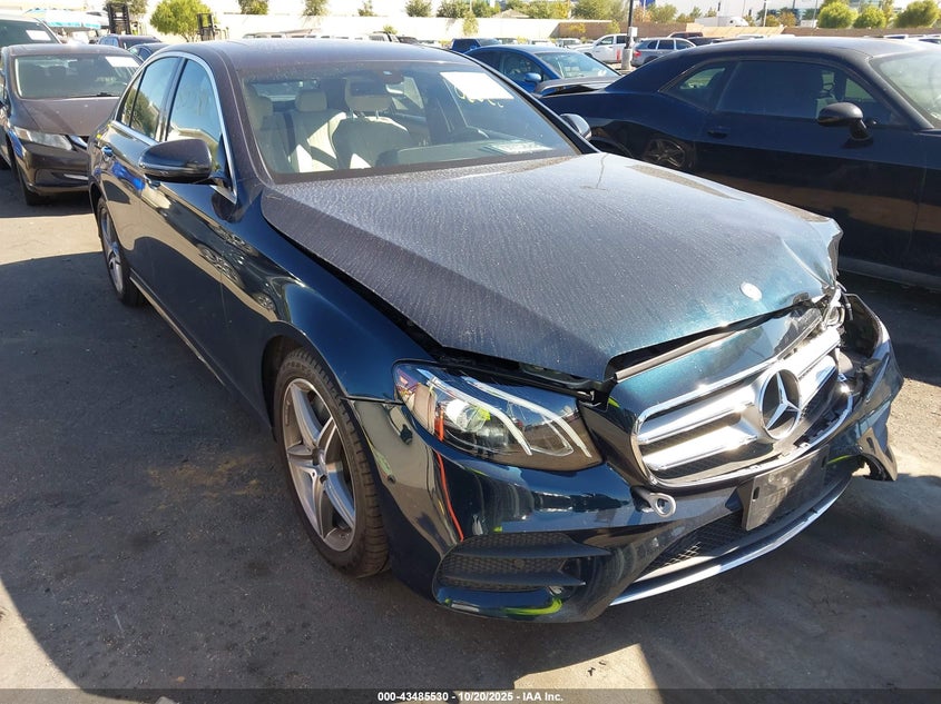 MERCEDES-BENZ E-CLASS E 300