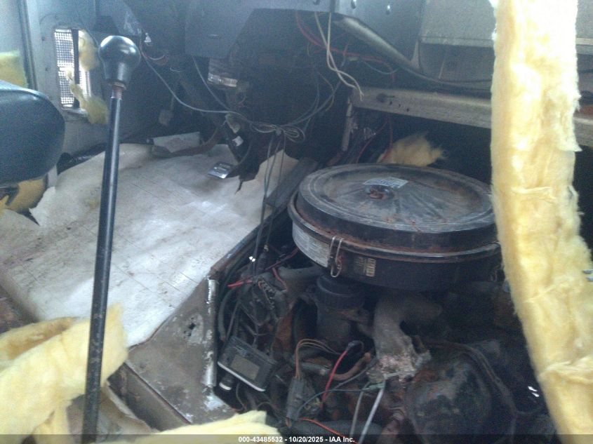 1999 Chevrolet F.c. VIN: 1GBHP32Y4X3305212 Lot: 43485532