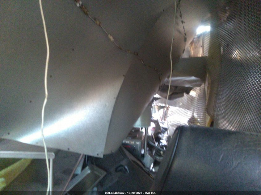 1999 Chevrolet F.c. VIN: 1GBHP32Y4X3305212 Lot: 43485532