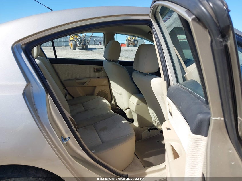 2005 Mazda Mazda3 I VIN: JM1BK12F251250660 Lot: 43485633