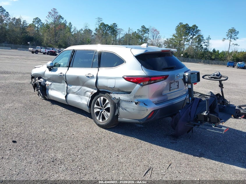 2022 Toyota Highlander Xle