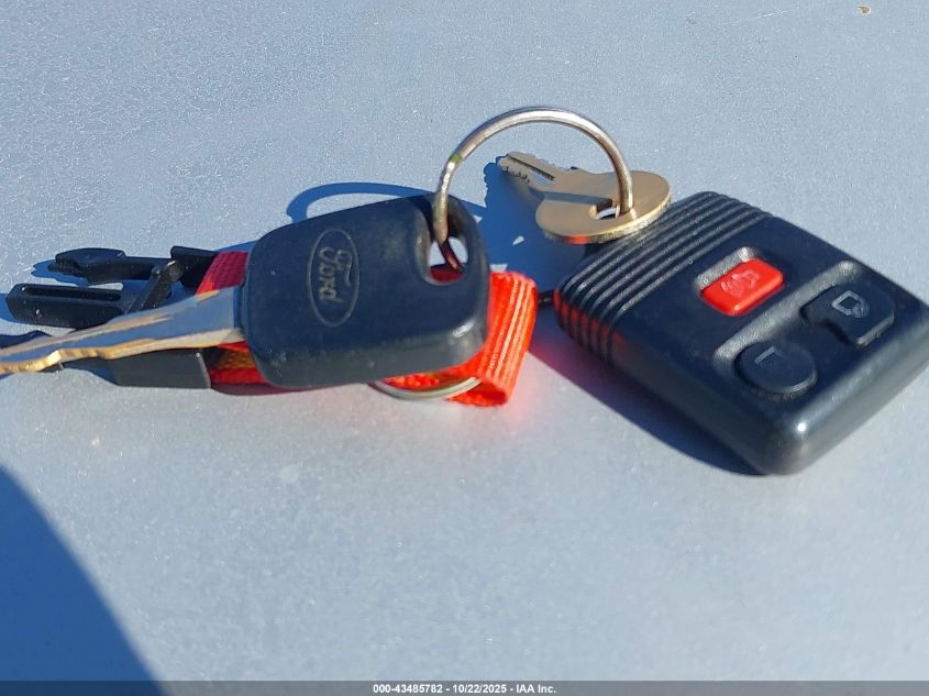 2001 Ford F-150 Lariat/Xl/Xlt VIN: 1FTRX17W71KA12560 Lot: 43485782