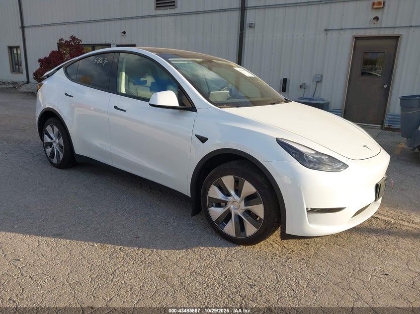 2023 TESLA MODEL Y AWD/LONG RANGE DUAL MOTOR ALL-WHEEL DRIVE - 7SAYGDEE1PF749236