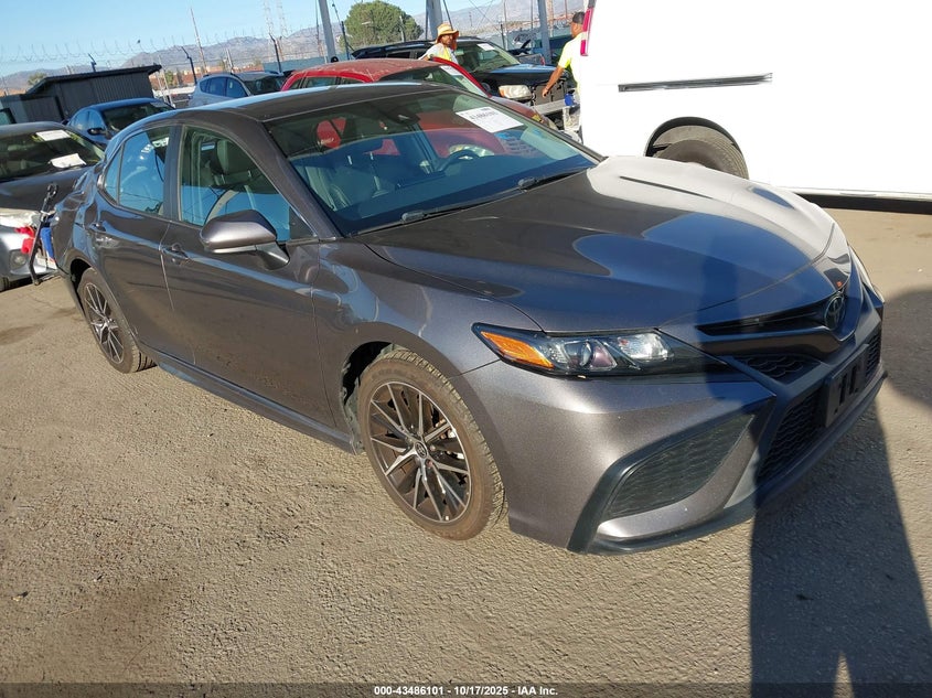 2021 TOYOTA CAMRY SE - 4T1G11AK3MU430309