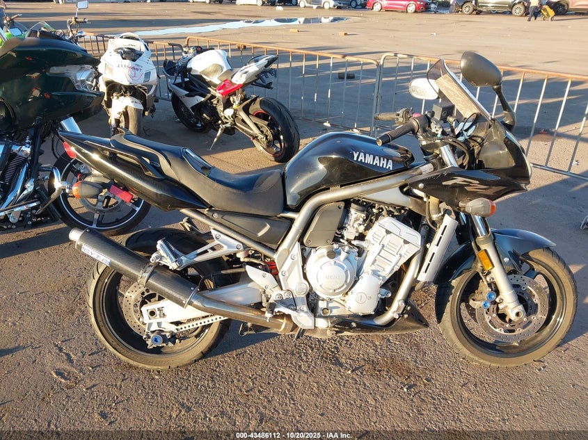 2001 YAMAHA FZS10 JYARN07EX1A002064