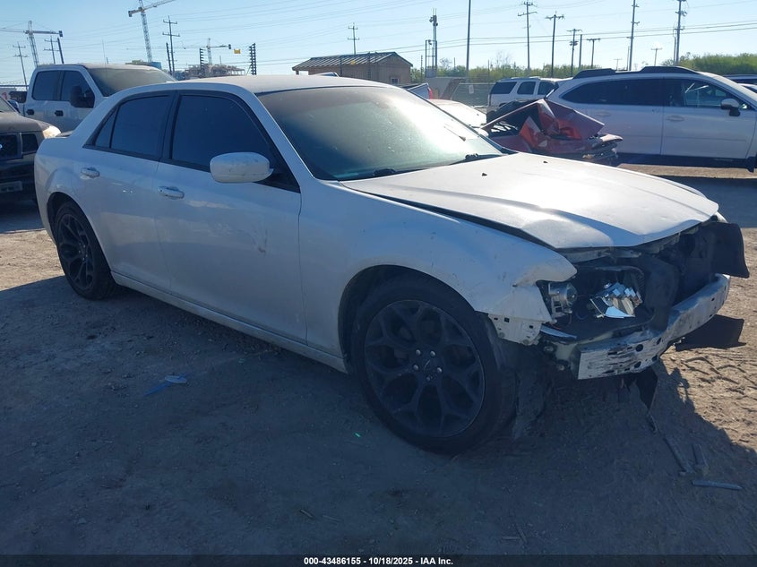 2019 CHRYSLER 300 300S - 2C3CCABG5KH682736