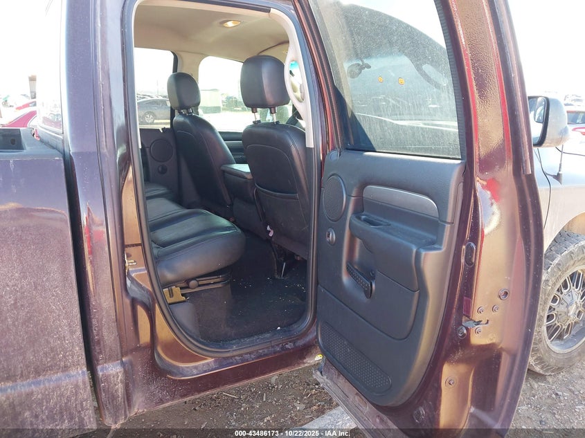 2005 Dodge Ram 1500 Slt/Laramie VIN: 1D7HU18D55S286823 Lot: 43486173