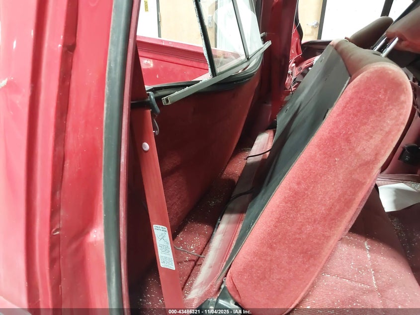 1992 Ford F150 VIN: 1FTEF15N6NPA18452 Lot: 43486321