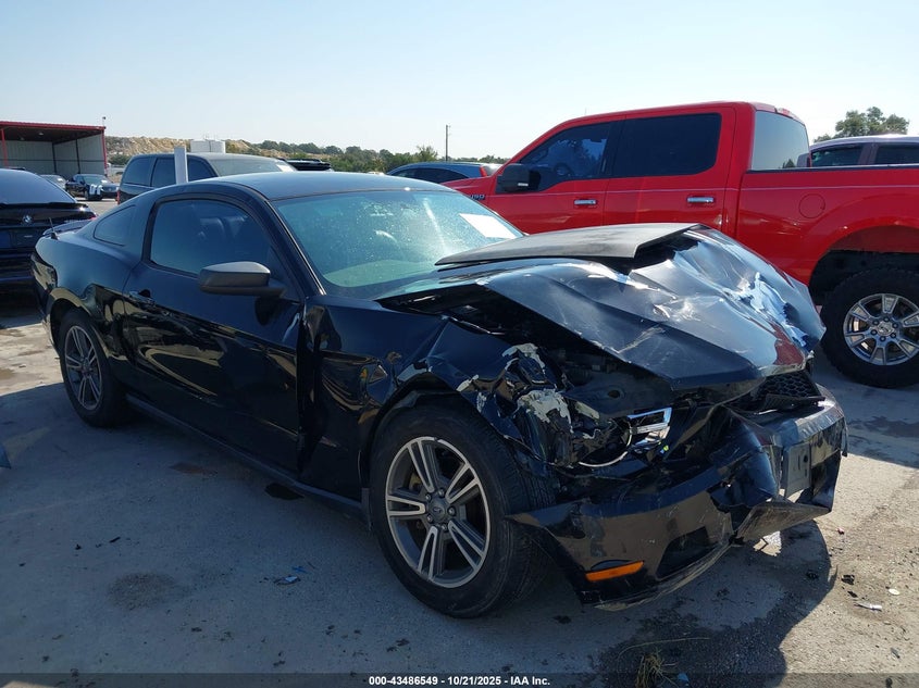 FORD MUSTANG V6 PREMIUM