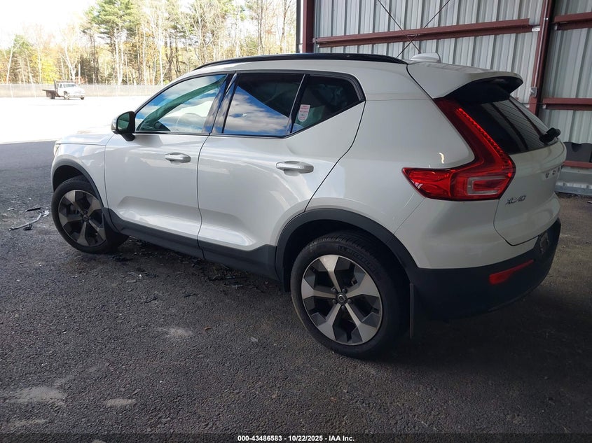 2024 VOLVO XC40 B5 PLUS DARK THEME YV4L12UL6R2380020