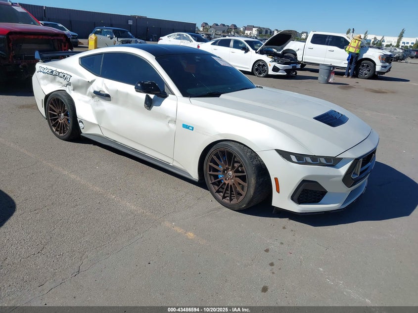 FORD MUSTANG GT PREMIUM FASTBACK