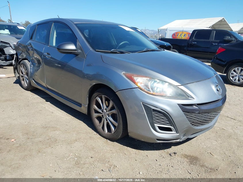 MAZDA 3 S GRAND TOURING