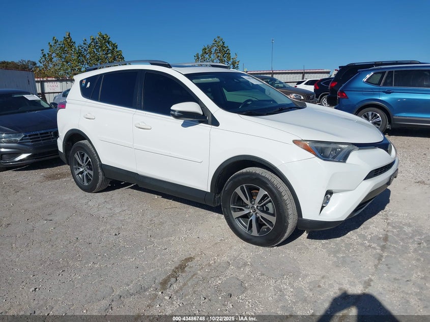 TOYOTA RAV4 XLE