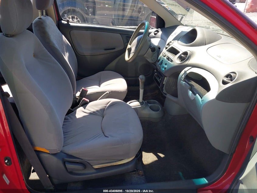 JTDAT1237Y0097945 2000 TOYOTA ECHO photo no. 5