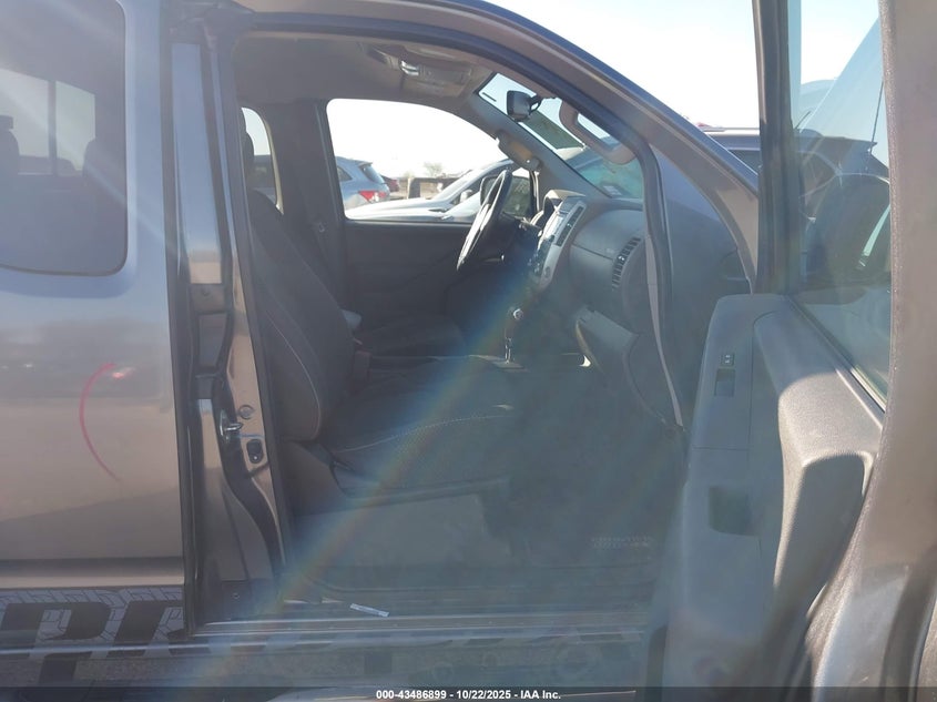 2016 NISSAN FRONTIER PRO-4X 1N6AD0CWXGN776915