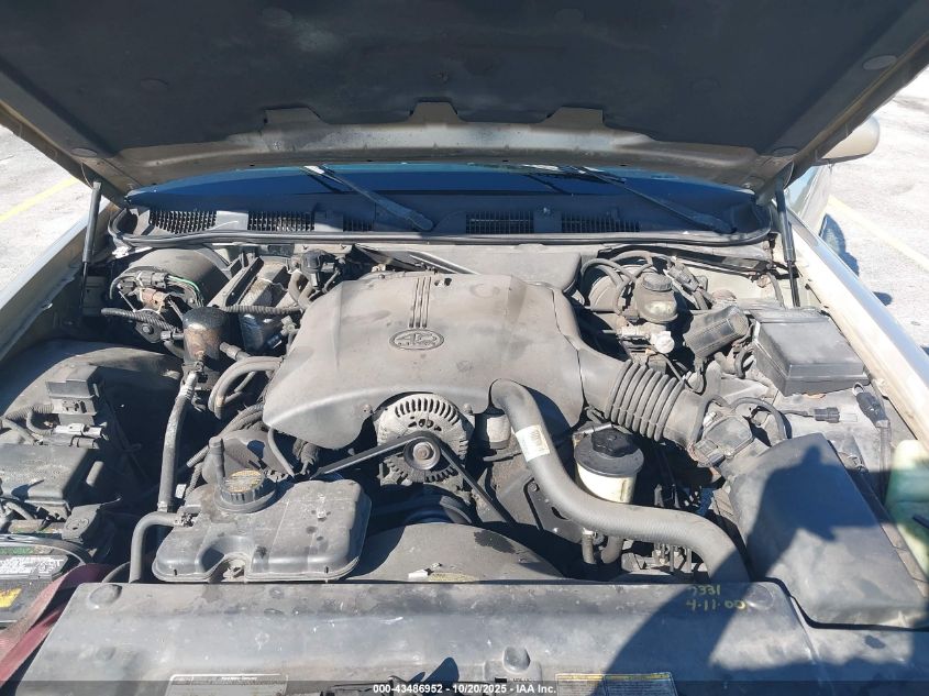 2000 Mercury Grand Marquis Gs VIN: 2MEFM74W1YX701521 Lot: 43486952