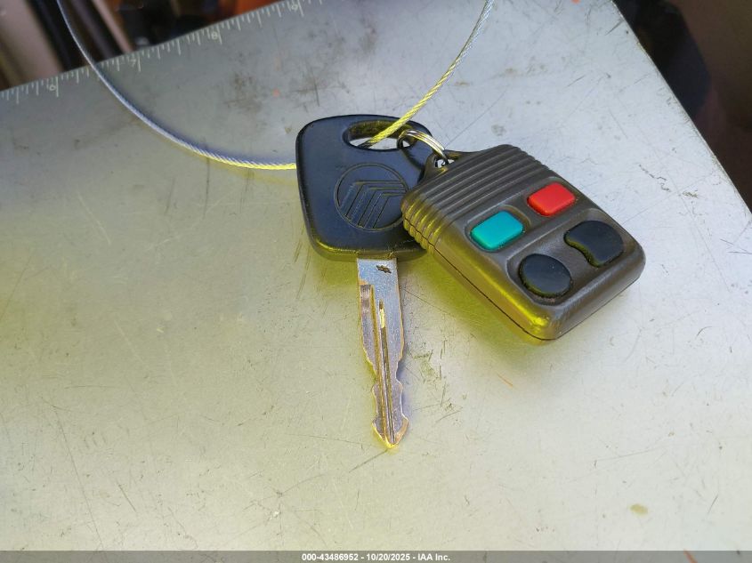 2000 Mercury Grand Marquis Gs VIN: 2MEFM74W1YX701521 Lot: 43486952