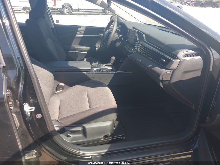 2025 TOYOTA CAMRY LE 4T1DAACK8SU003494