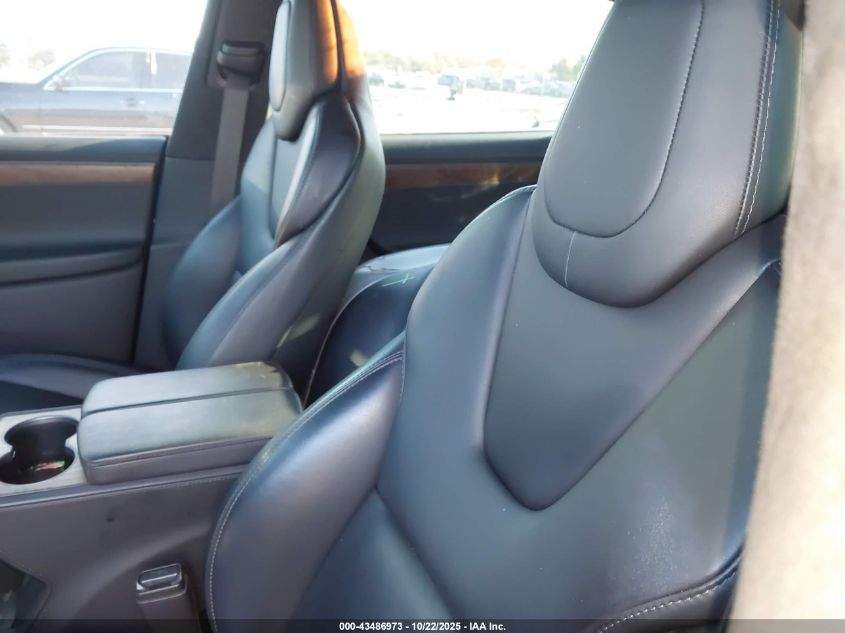 2019 Tesla Model X 100D/75D/Long Range VIN: 5YJXCAE25KF211642 Lot: 43486973