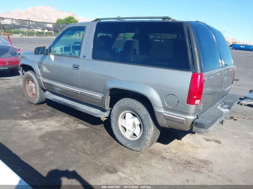 3GNEK18R0XG101772 1999 CHEVROLET TAHOE photo no. 3