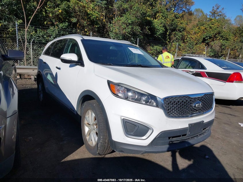 2017 KIA SORENTO 3.3L LX - 5XYPGDA5XHG216830