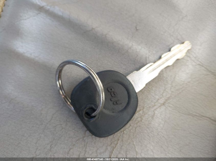 2001 Cadillac Deville Standard VIN: 1G6KD54Y31U249612 Lot: 43487140