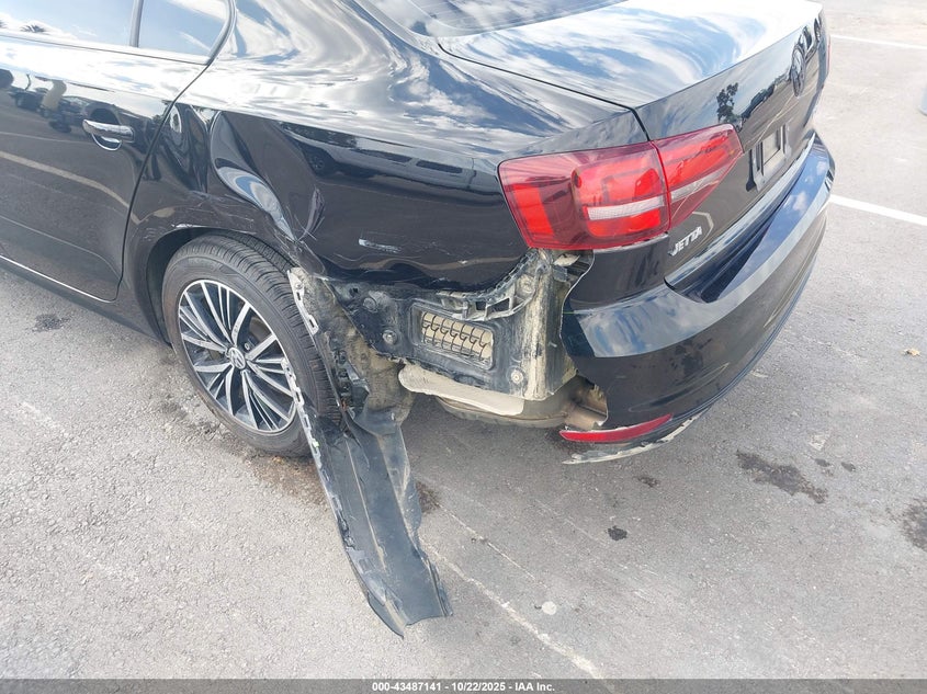 3VWB67AJ2JM242226 2018 VOLKSWAGEN JETTA photo no. 6